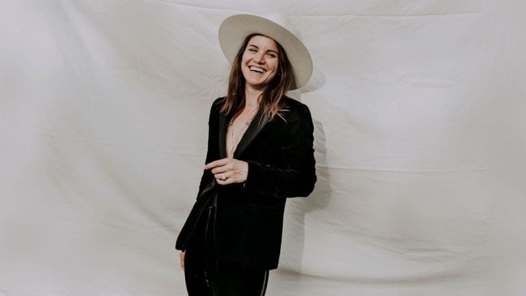 Abbe May cropped